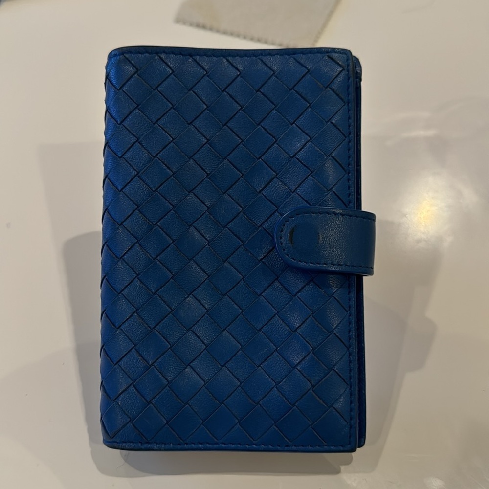 Bottega Veneta Blue Intrecciato Leather Wallet - Picture 9 of 9